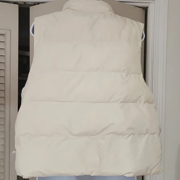 johnnie-O Lina Puffer Vest In Birch NWT M - Picture 4 of 7